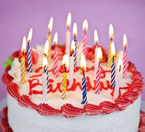 商业照片: 生日蛋糕 · 蜡烛 · 燃烧 · 结冰 · 食品 · 舞会