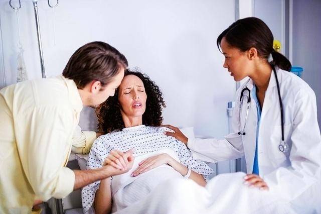 这3类孕妇,预产期前要做好待产准备,胎儿可能会提前出生
