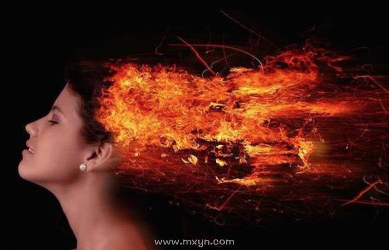 女人梦见大火的原版周公解梦火烧自是主兴旺,火焰炎炎主发财.