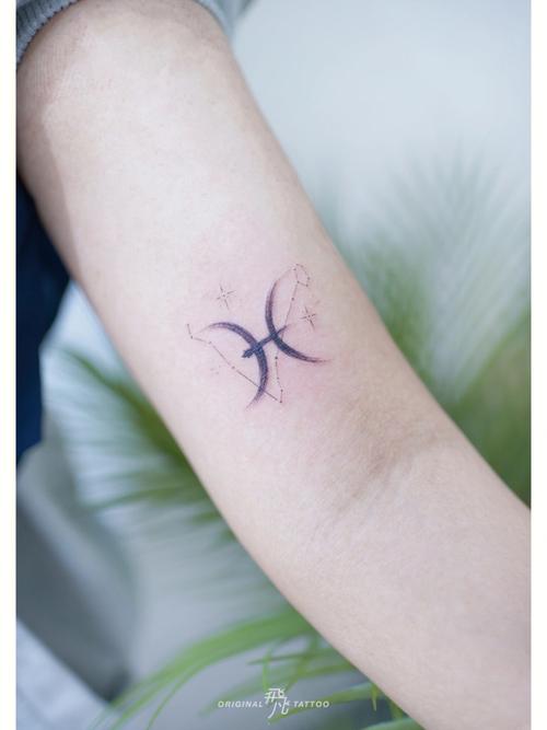 纹身作品分享feifan tattoo | d7215-星座 · 双鱼 7515图案