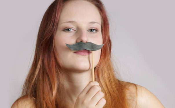 女人突然长胡子是什么原因为什么女人会长胡子图