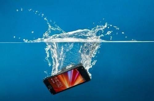 梦见手机进水了是什么意思