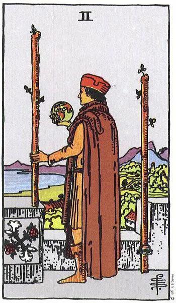 天秤座塔罗牌:权杖二这张卡片代表着知道自己在做什么,并被给予巨大