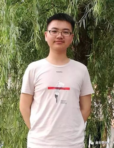 作者黄卢宇杰,高安中学2023届高三(11)班学生,2023年高考高安理科状元