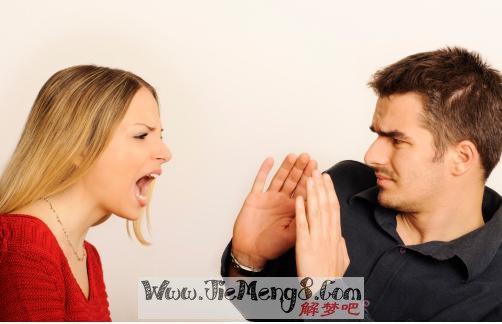 和男朋友经常吵架而且男友会骂女友,我该怎么办?