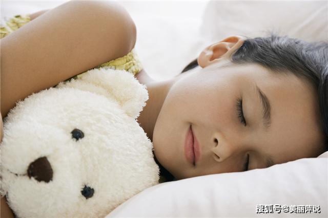 小孩睡觉磨牙是什么原因小孩子睡觉磨牙该怎么办